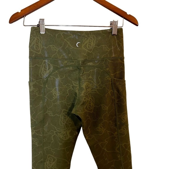 ZYIA Active Olive Mase Light N Tight High Rise 7/8 Leggings - Picture 6 of 12